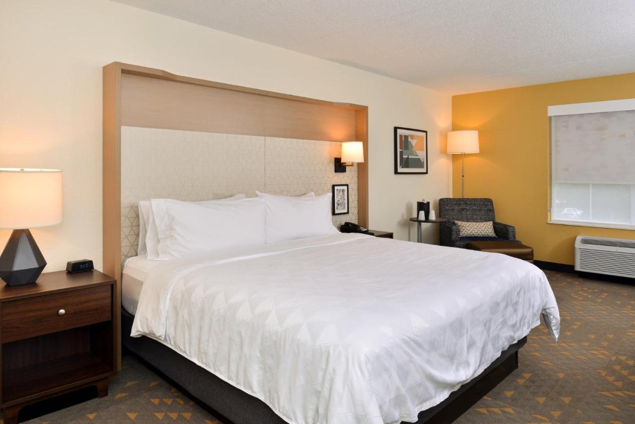 Holiday Inn Hotel & Suites Overland Park-Convention Center By Ihg Dış mekan fotoğraf