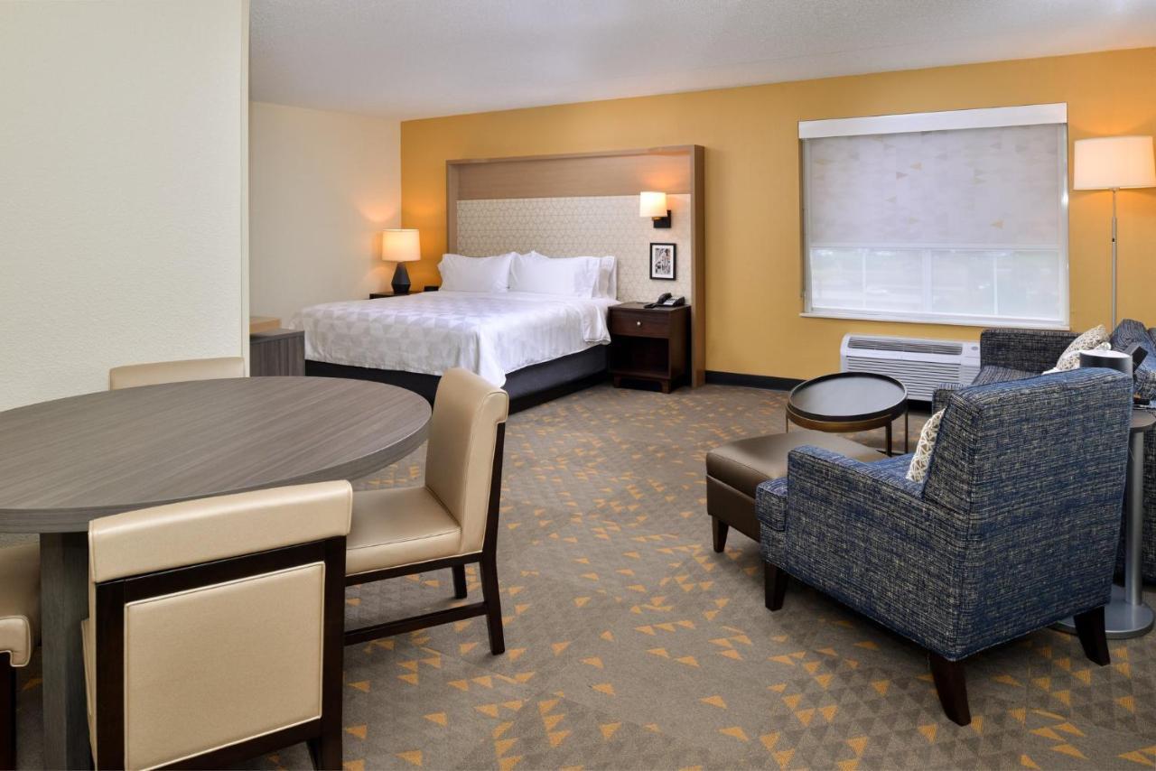 Holiday Inn Hotel & Suites Overland Park-Convention Center By Ihg Dış mekan fotoğraf