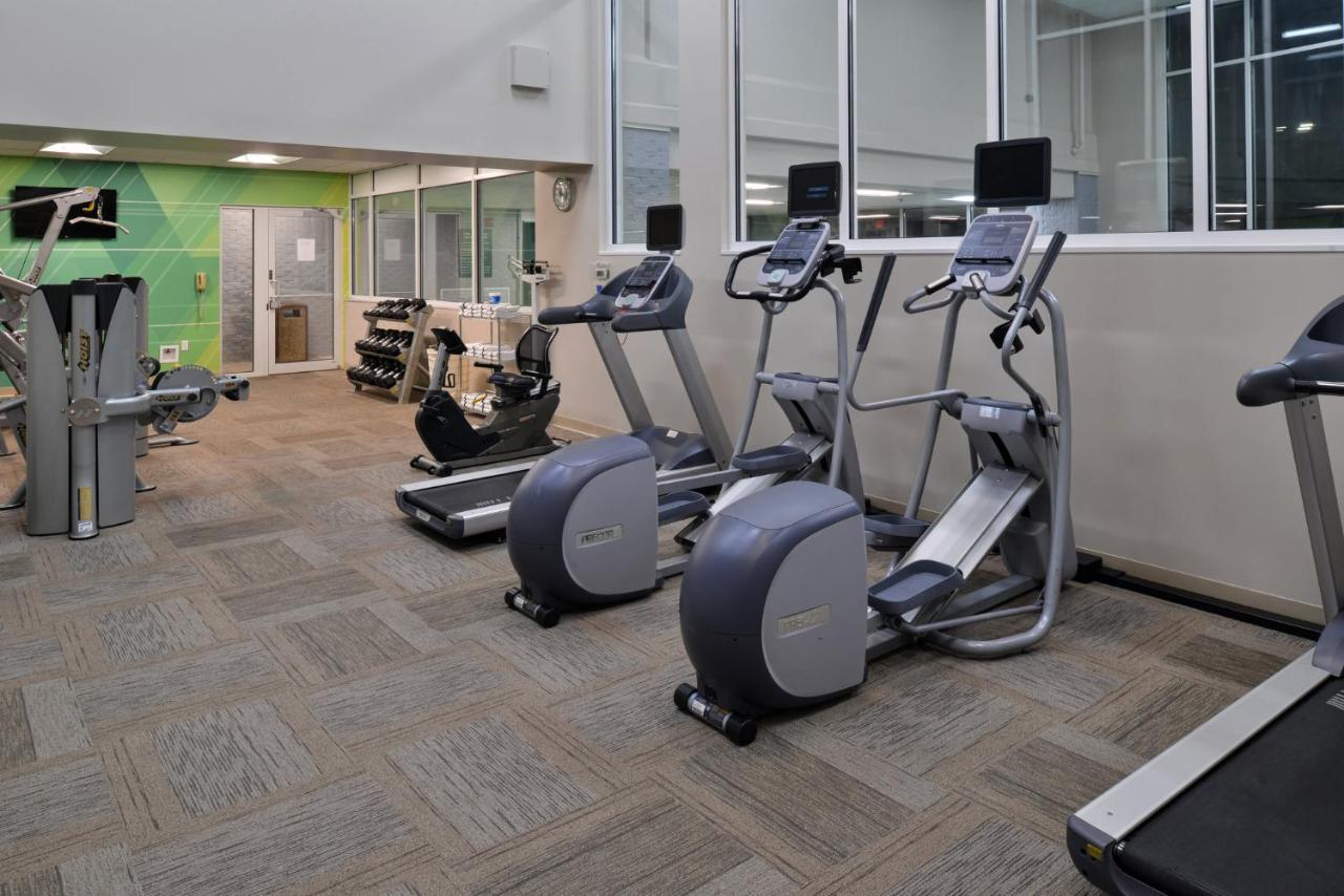 Holiday Inn Hotel & Suites Overland Park-Convention Center By Ihg Dış mekan fotoğraf