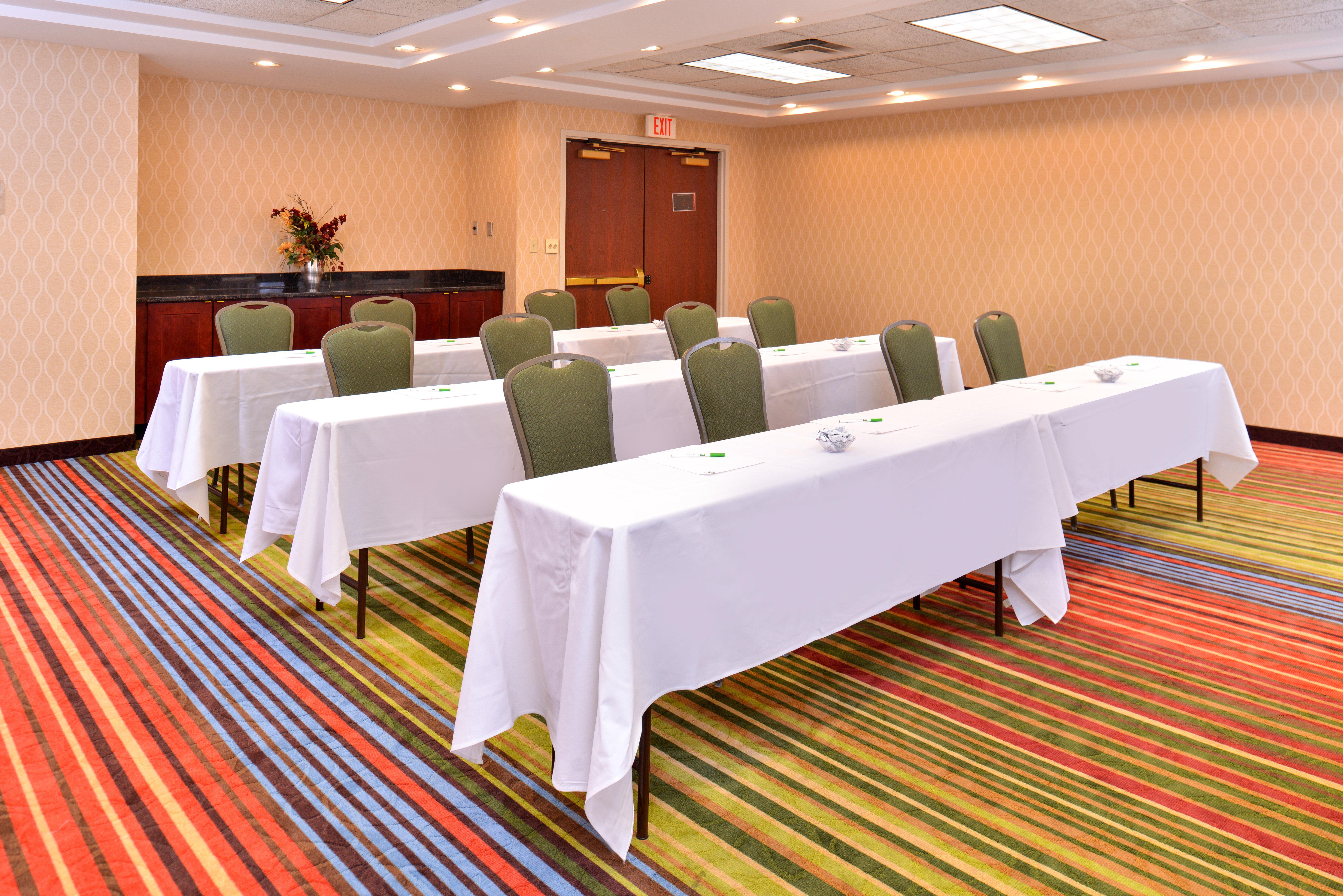 Holiday Inn Hotel & Suites Overland Park-Convention Center By Ihg Dış mekan fotoğraf